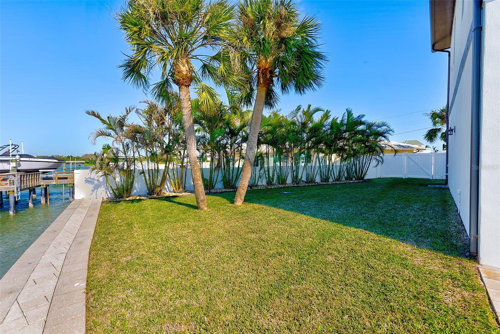 OAKHURST SHORES 1ST ADD - Residential