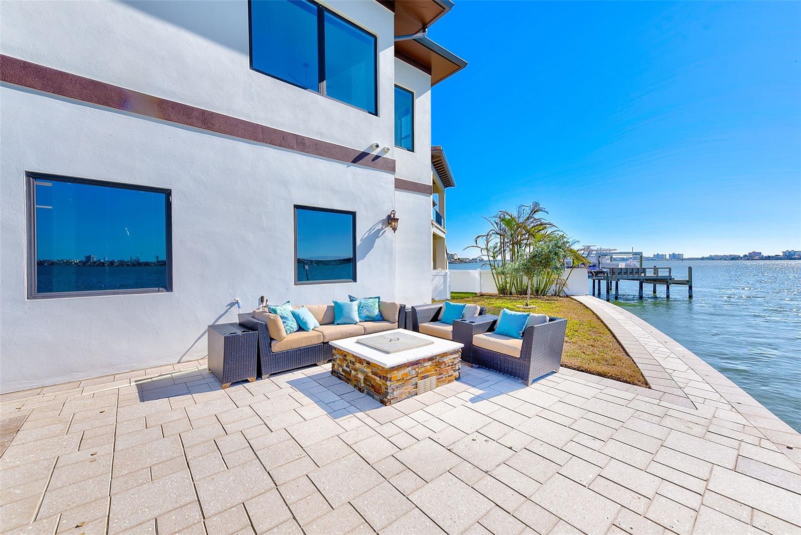 OAKHURST SHORES 1ST ADD - Residential