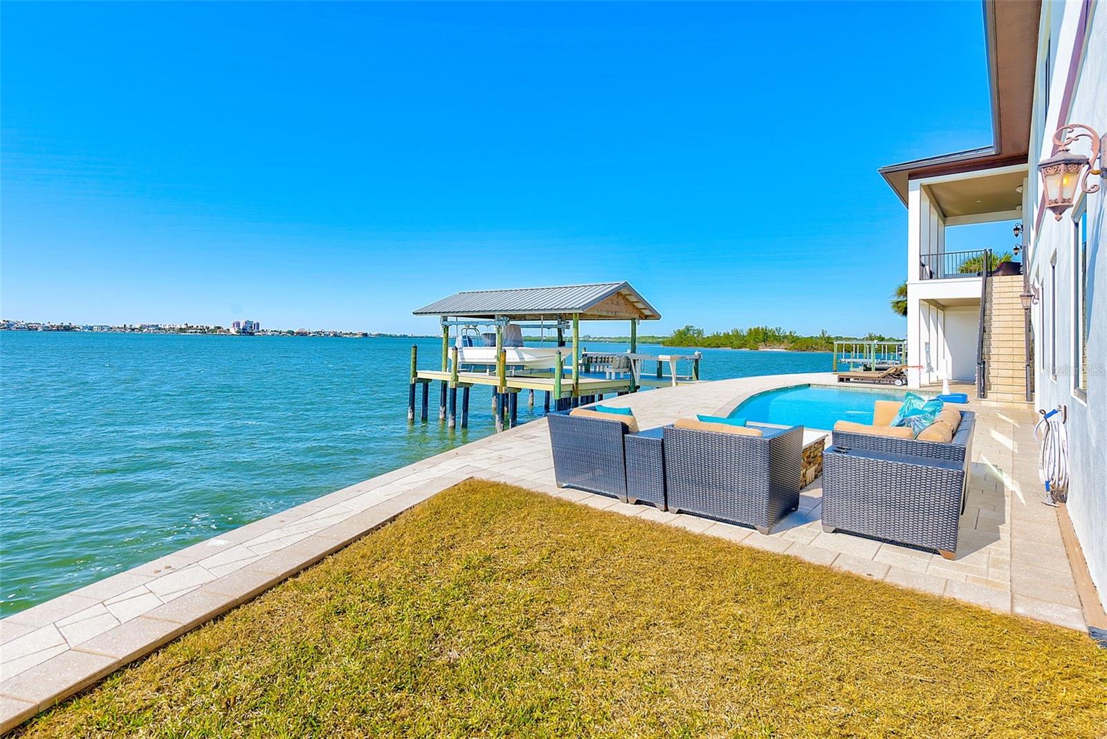 OAKHURST SHORES 1ST ADD - Residential