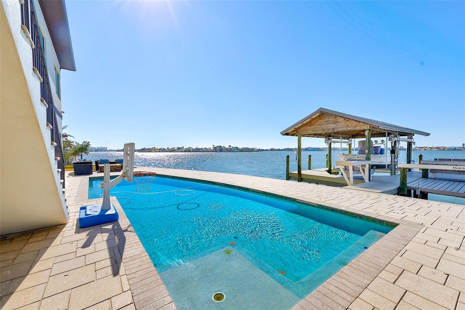 OAKHURST SHORES 1ST ADD - Residential