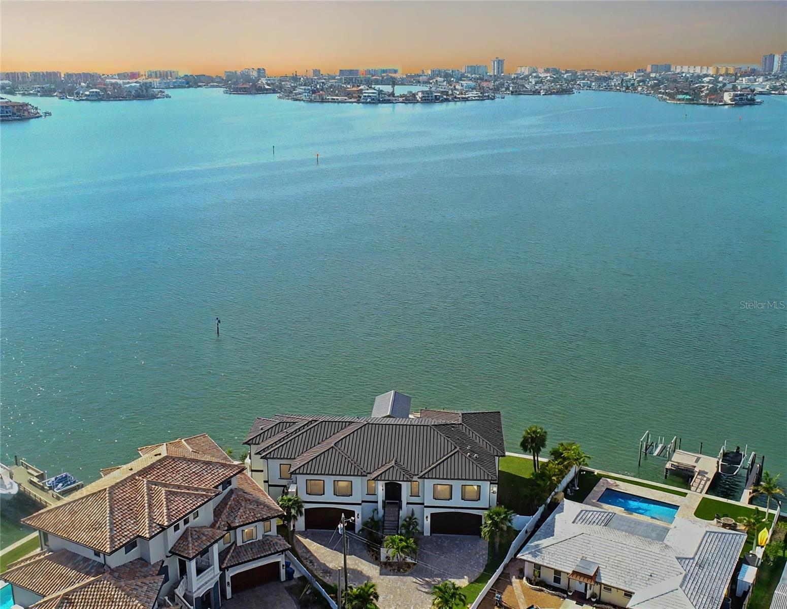 OAKHURST SHORES 1ST ADD - Residential