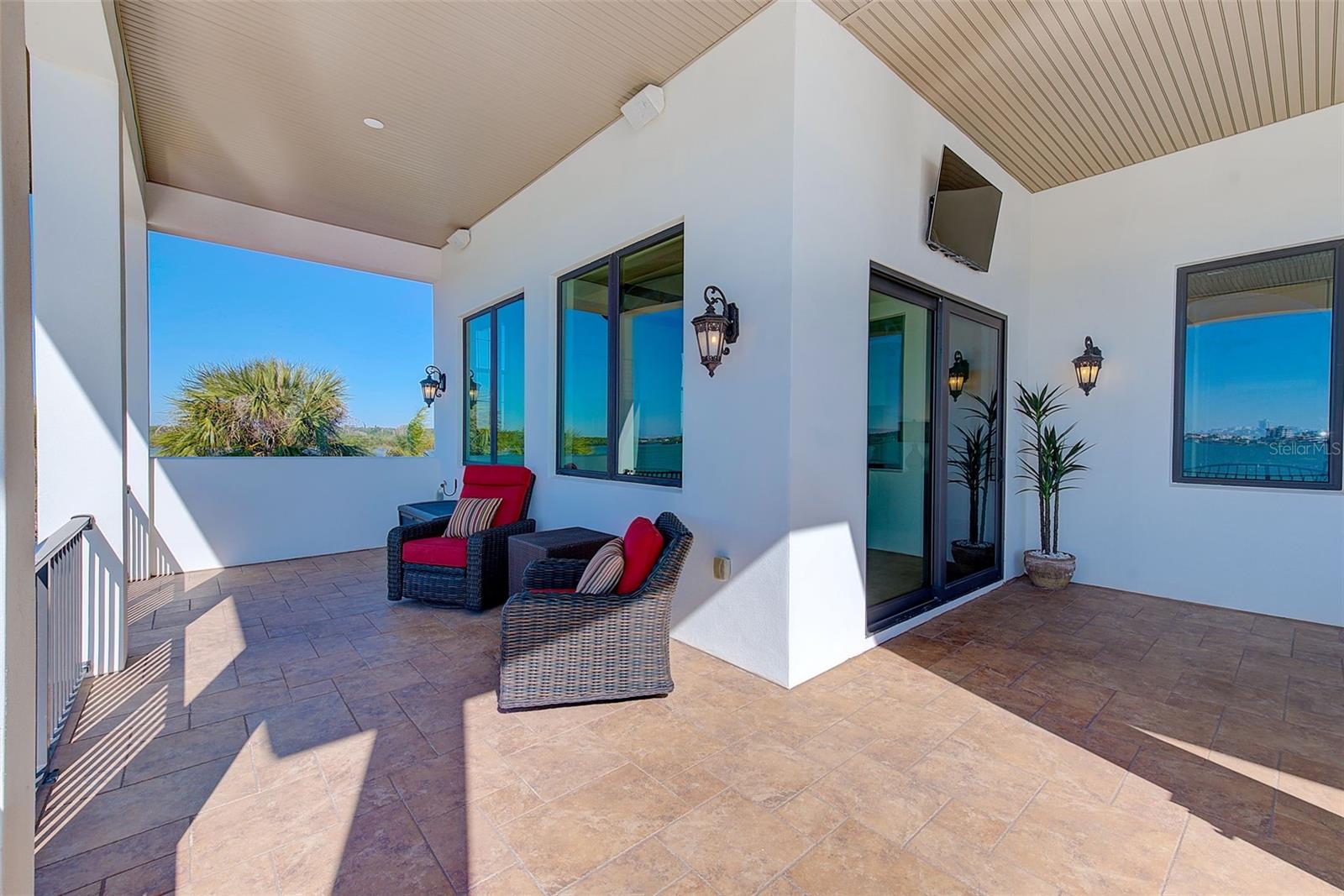 OAKHURST SHORES 1ST ADD - Residential