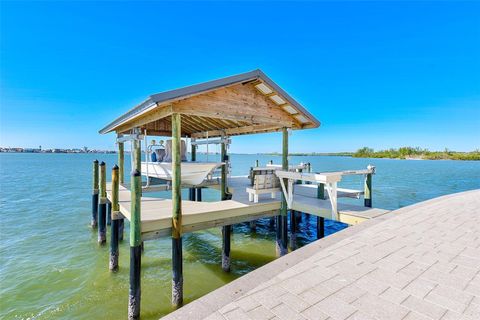 A home in SEMINOLE