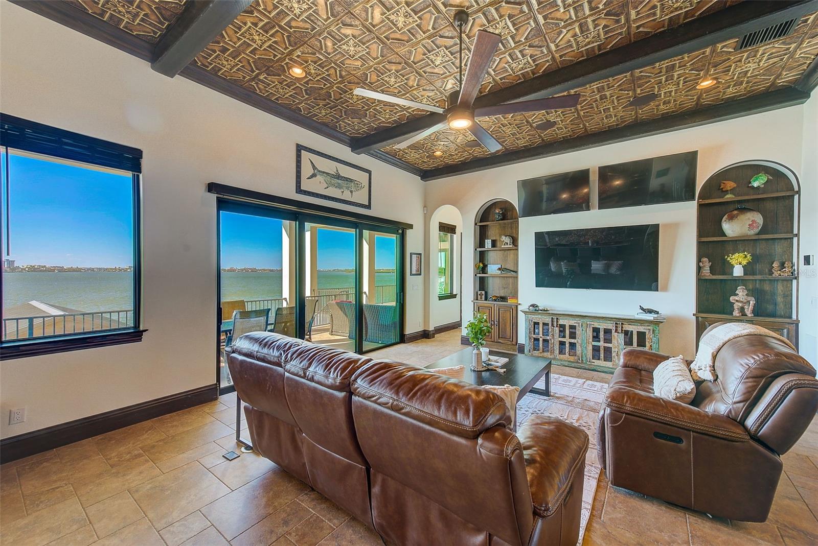 OAKHURST SHORES 1ST ADD - Residential