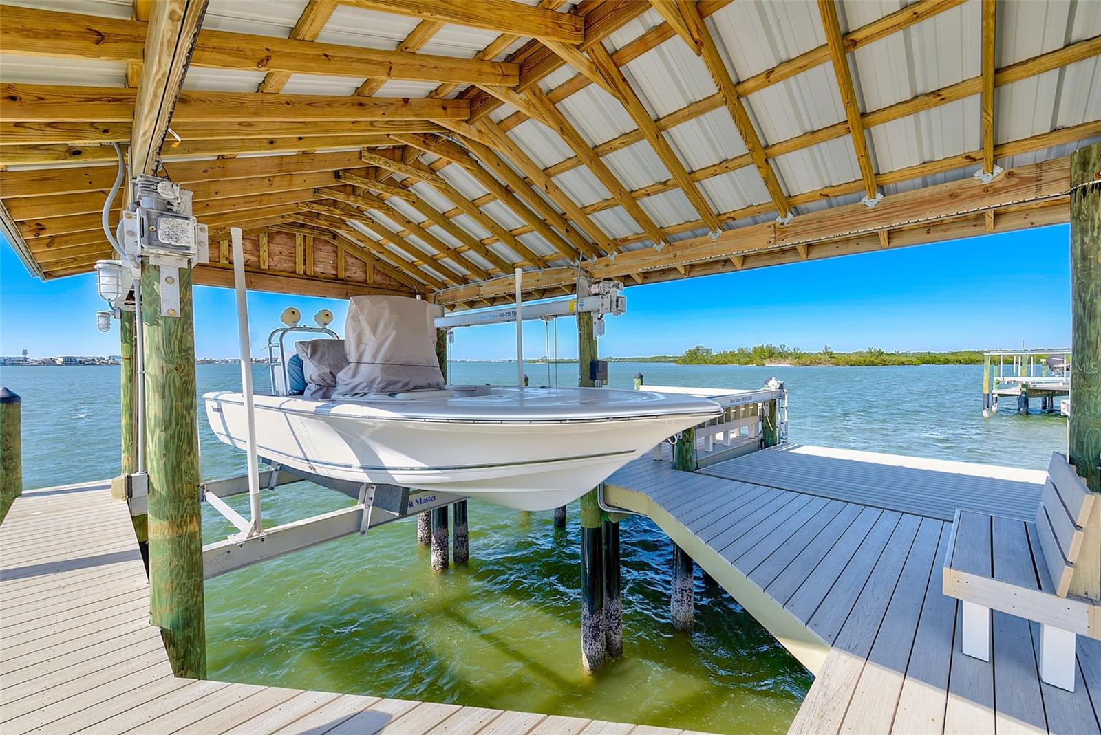 OAKHURST SHORES 1ST ADD - Residential