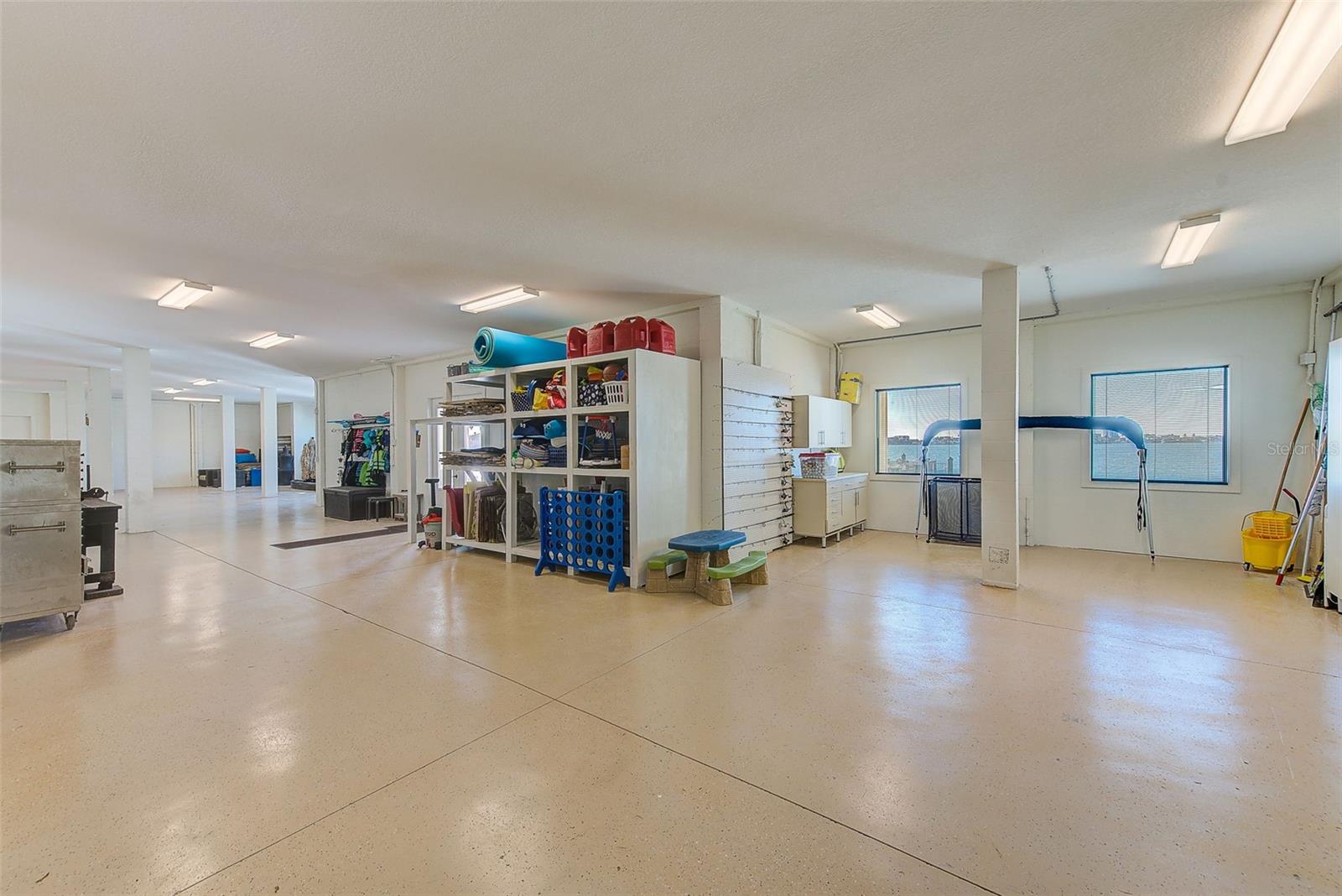 OAKHURST SHORES 1ST ADD - Residential