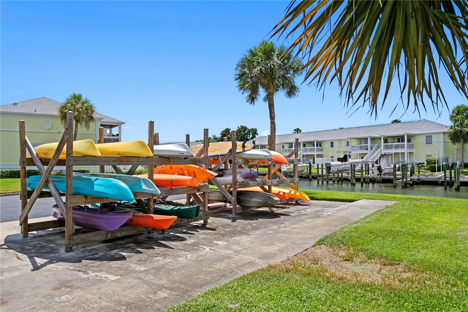 WATERSIDE AT COQUINA KEY SOUTH - Residential