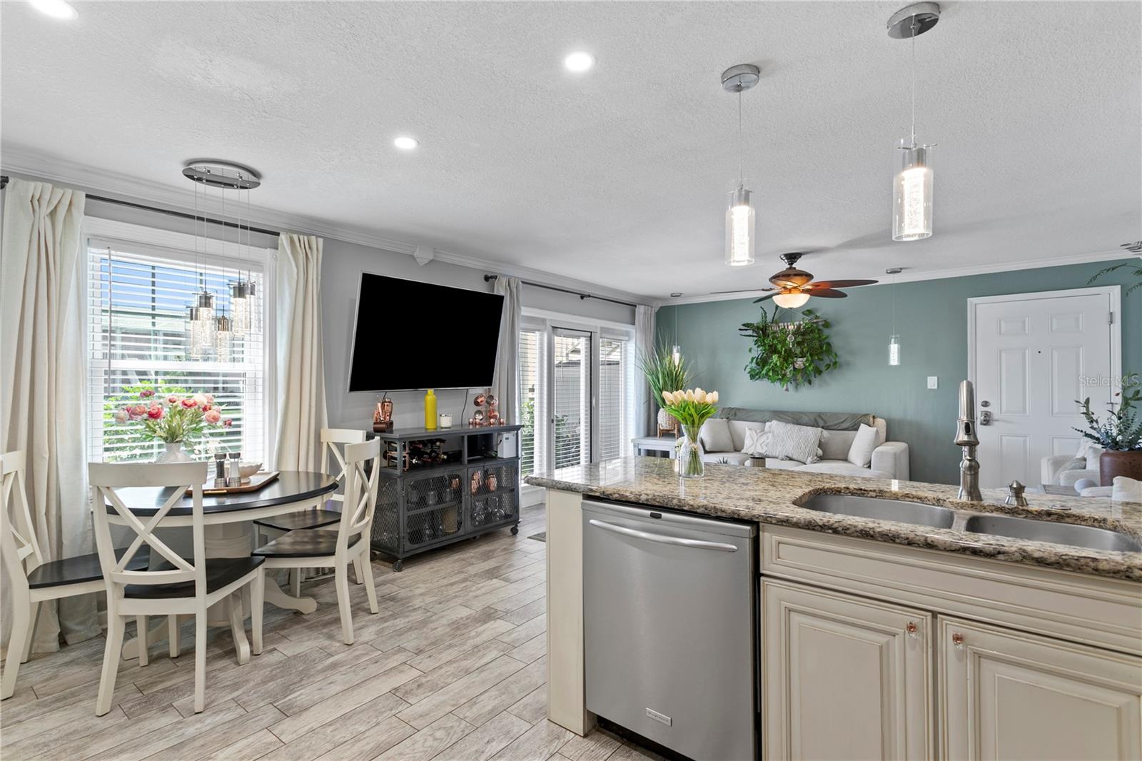 WATERSIDE AT COQUINA KEY SOUTH - Residential