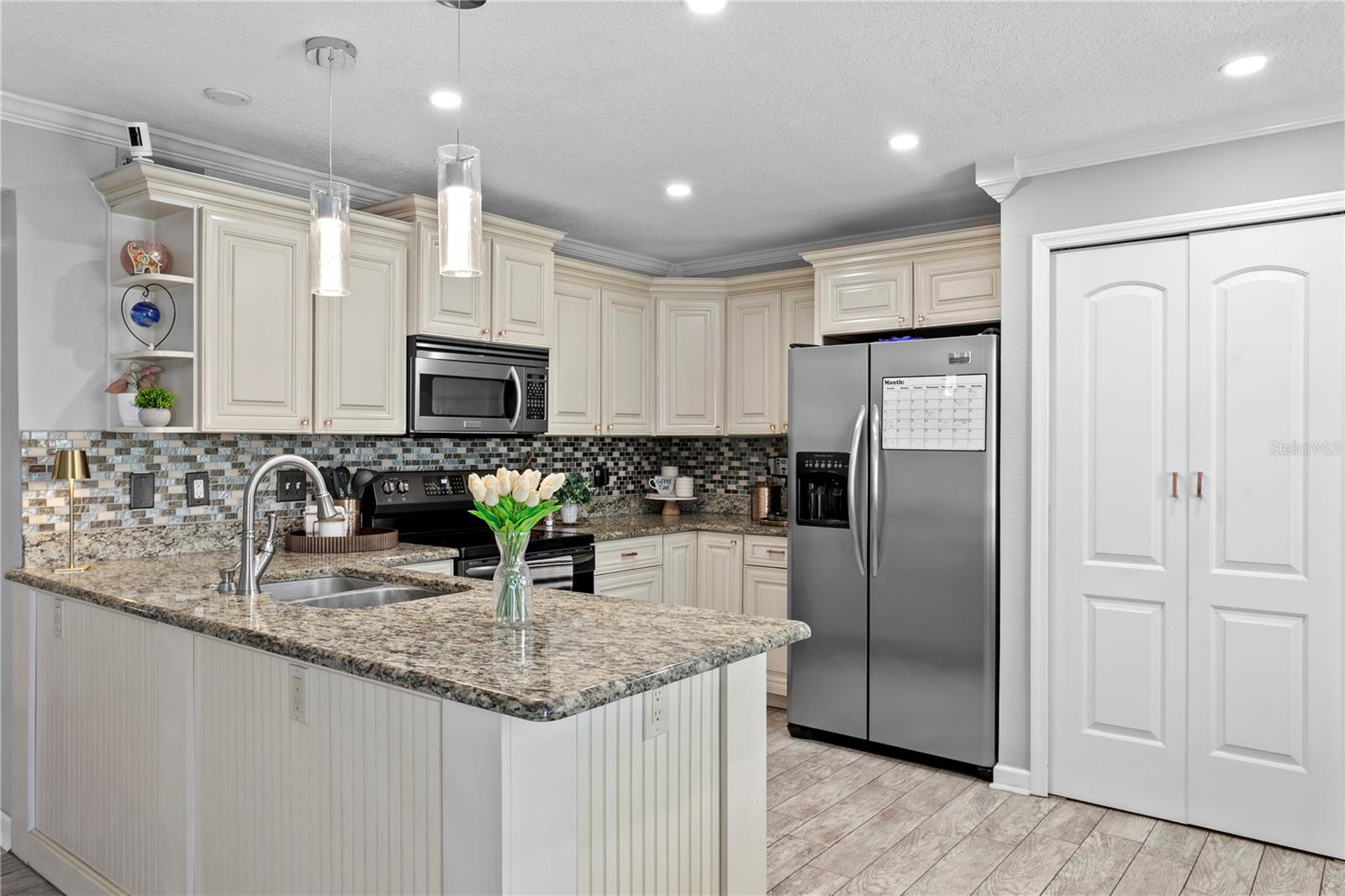 WATERSIDE AT COQUINA KEY SOUTH - Residential