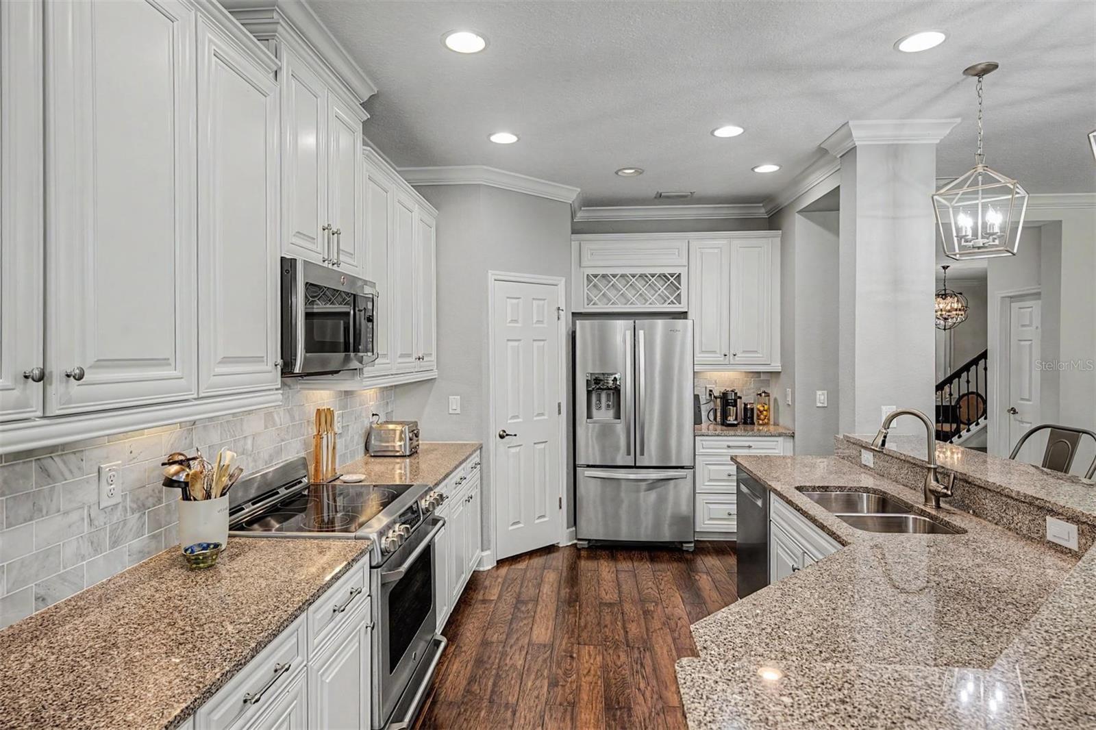 6944 ROCKY CANYON WAY