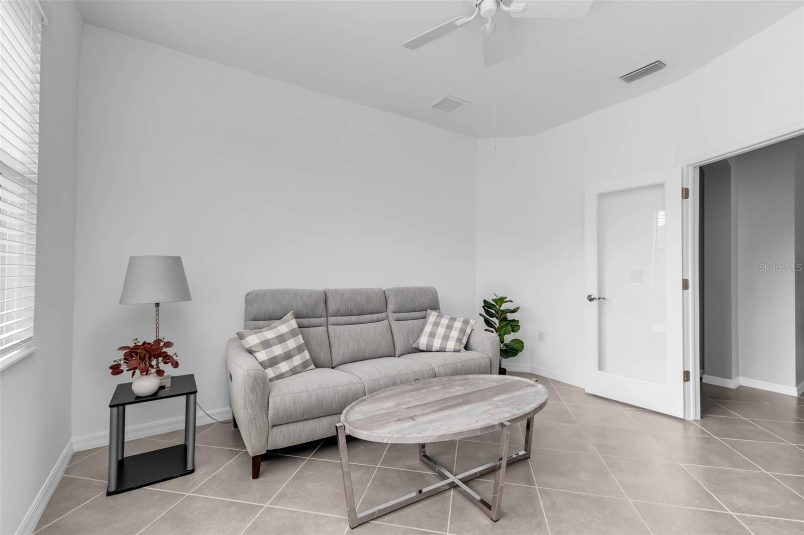 BISCAYNE LNDG II - Residential