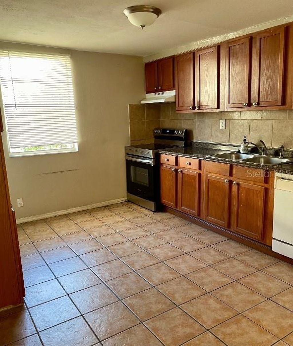 Photo of 2405 Harper Street, Tampa, FL 33605 (MLS # TB8461604)