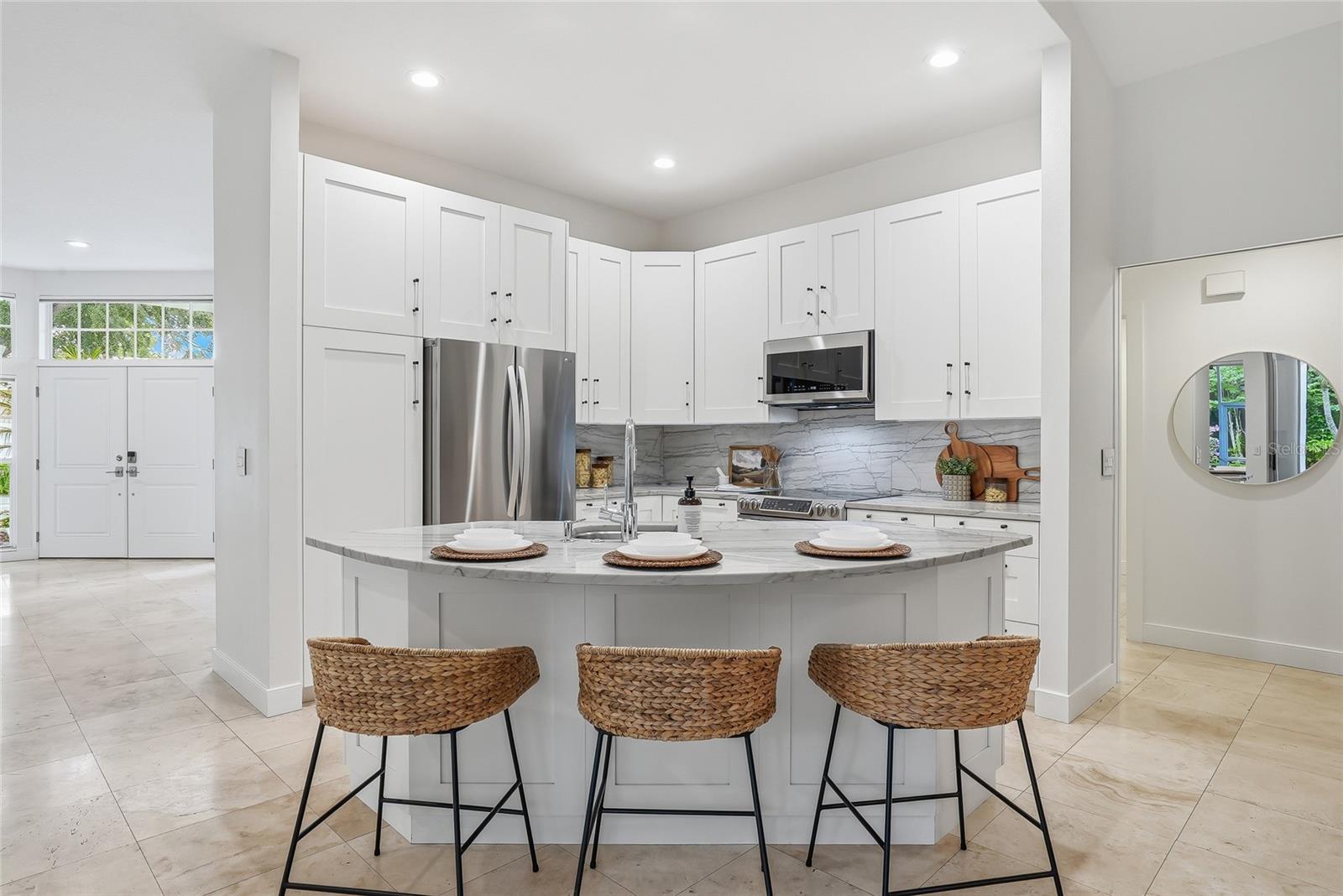 812 LIVE OAK TERRACE NE