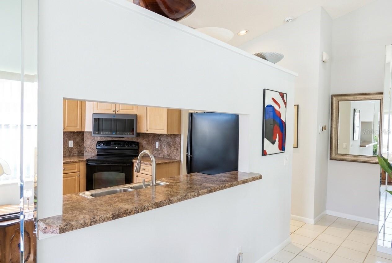 7604 LEXINGTON CLUB BOULEVARD B