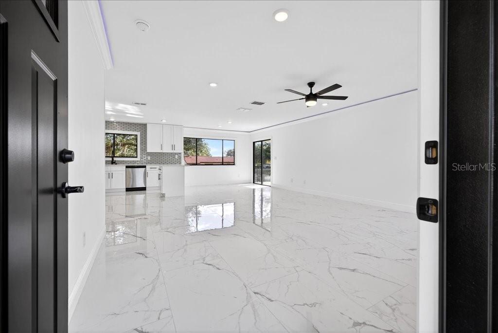 SILVER SPGS SHORES UN 28 - Residential