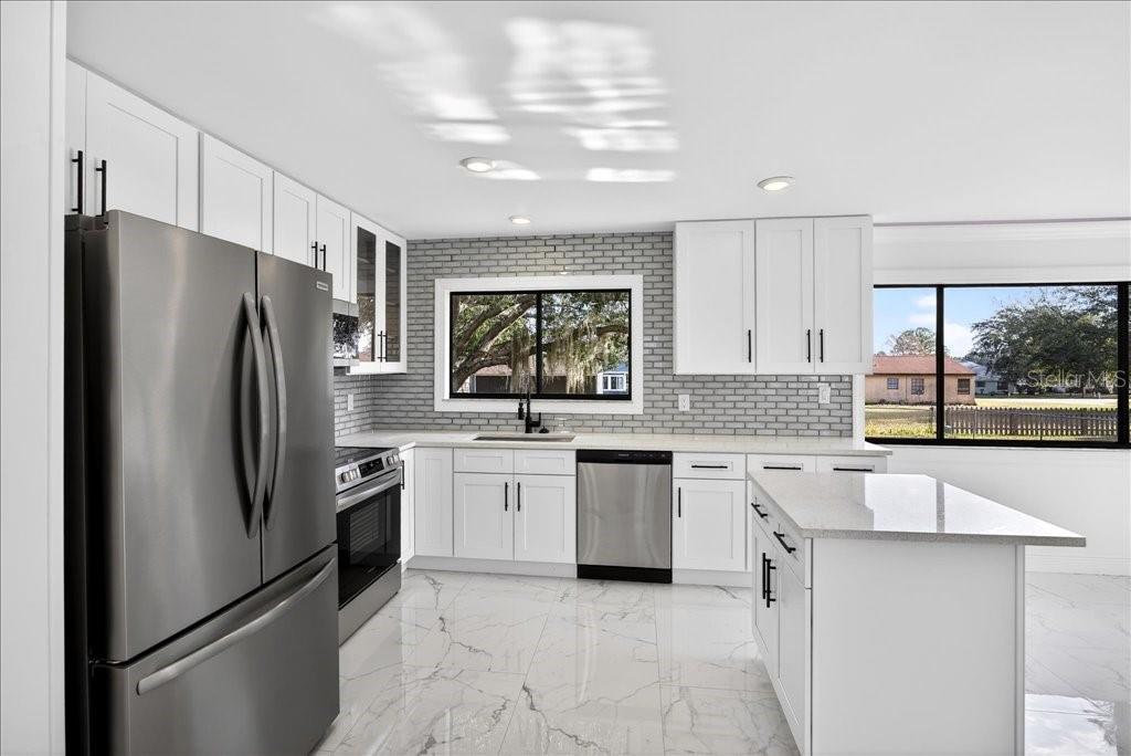 SILVER SPGS SHORES UN 28 - Residential