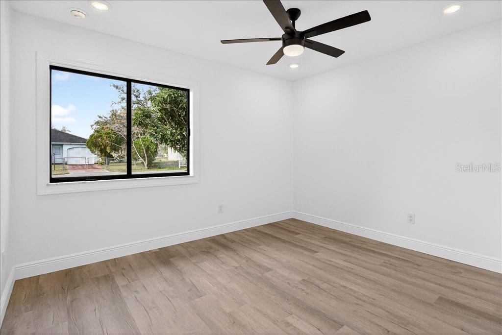 SILVER SPGS SHORES UN 28 - Residential