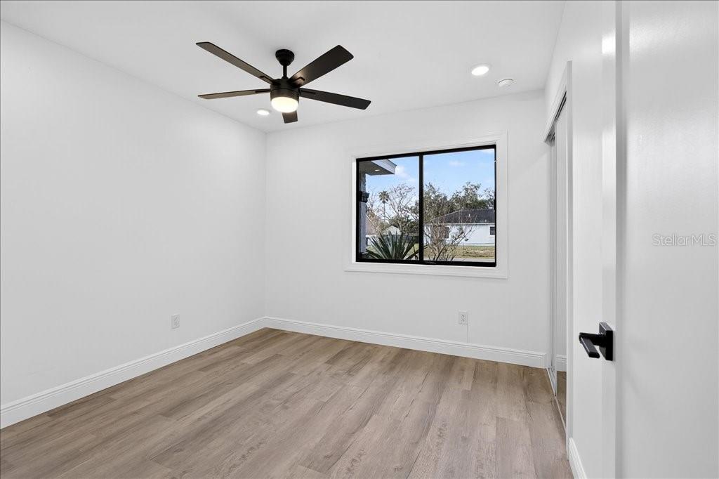 SILVER SPGS SHORES UN 28 - Residential