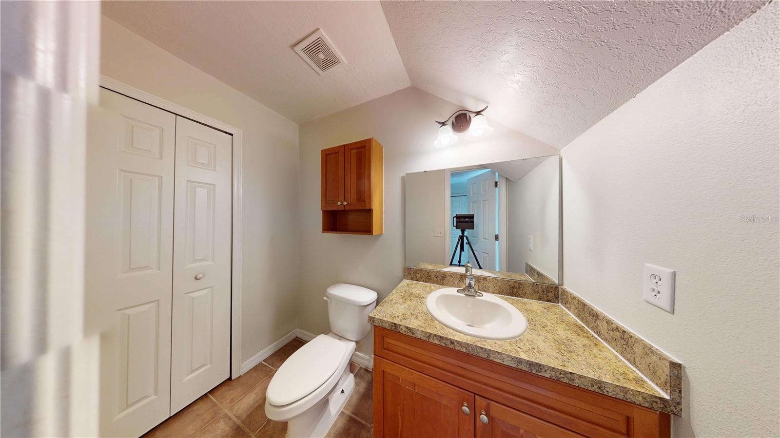 WRENWOOD CONDO - Residential Lease