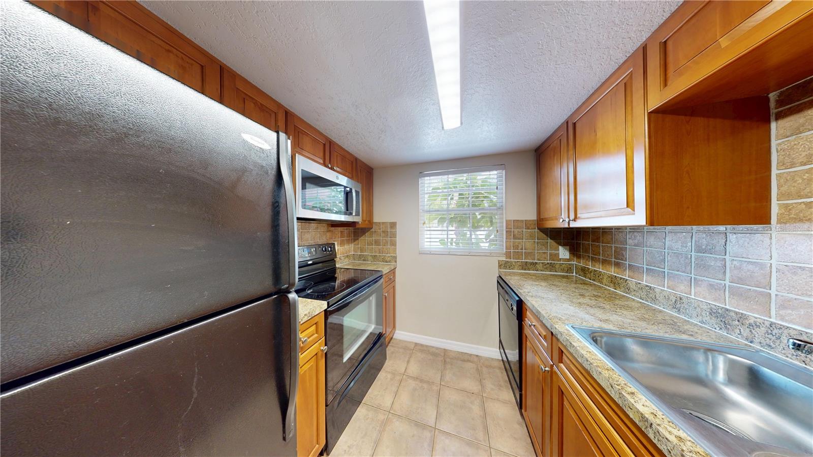 WRENWOOD CONDO - Residential Lease