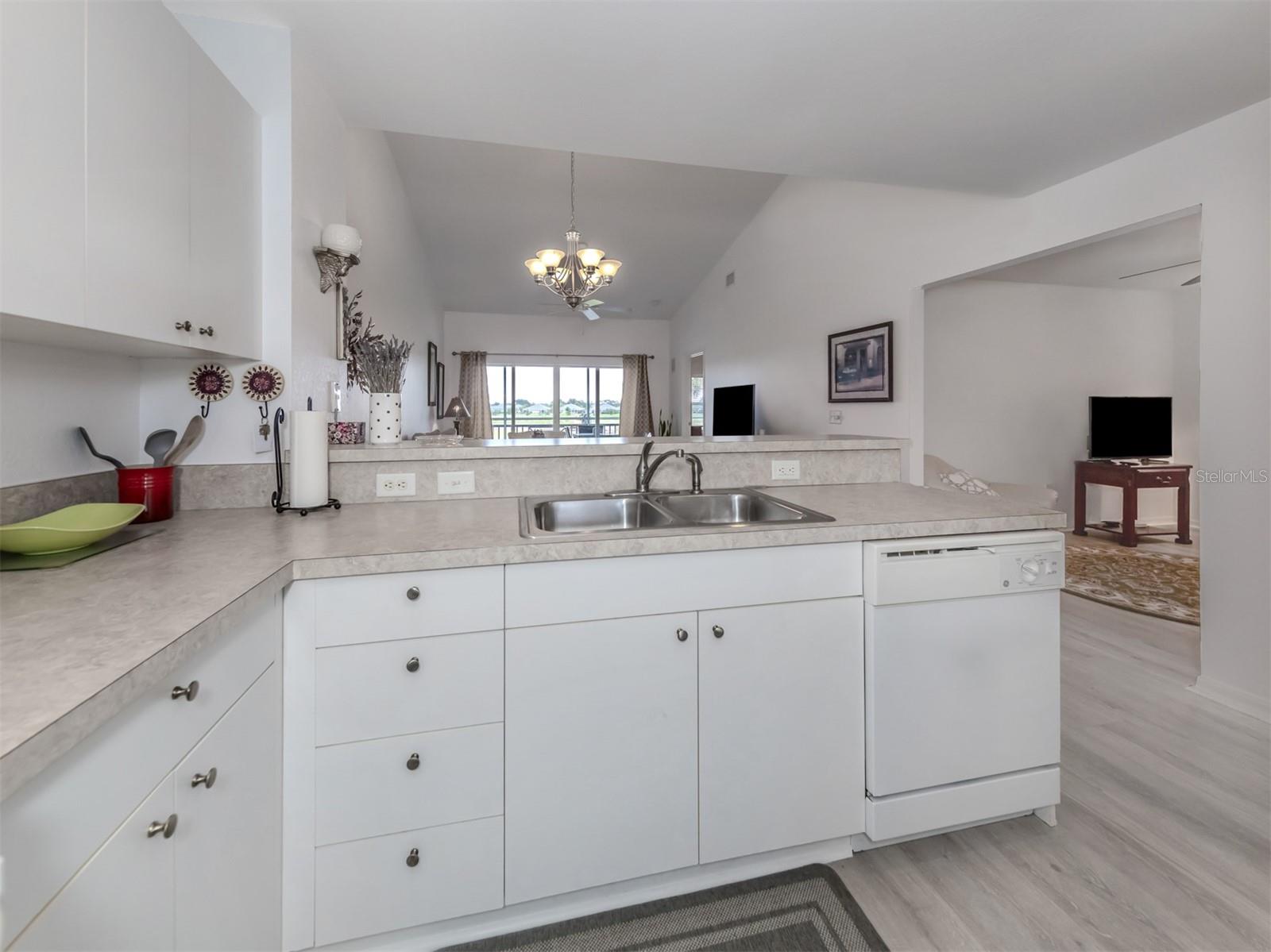 COLONY/SABAL TRACE - Residential Lease