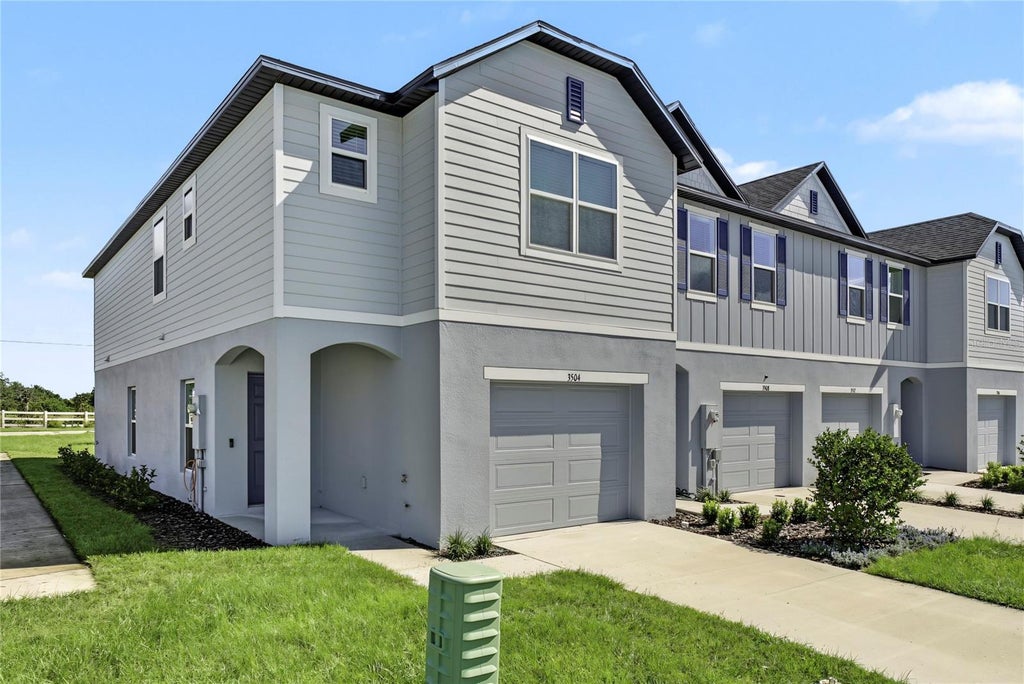 Photo of 3504 Eagles Crossing Way, Lakeland, FL 33803 (MLS # O6440835)