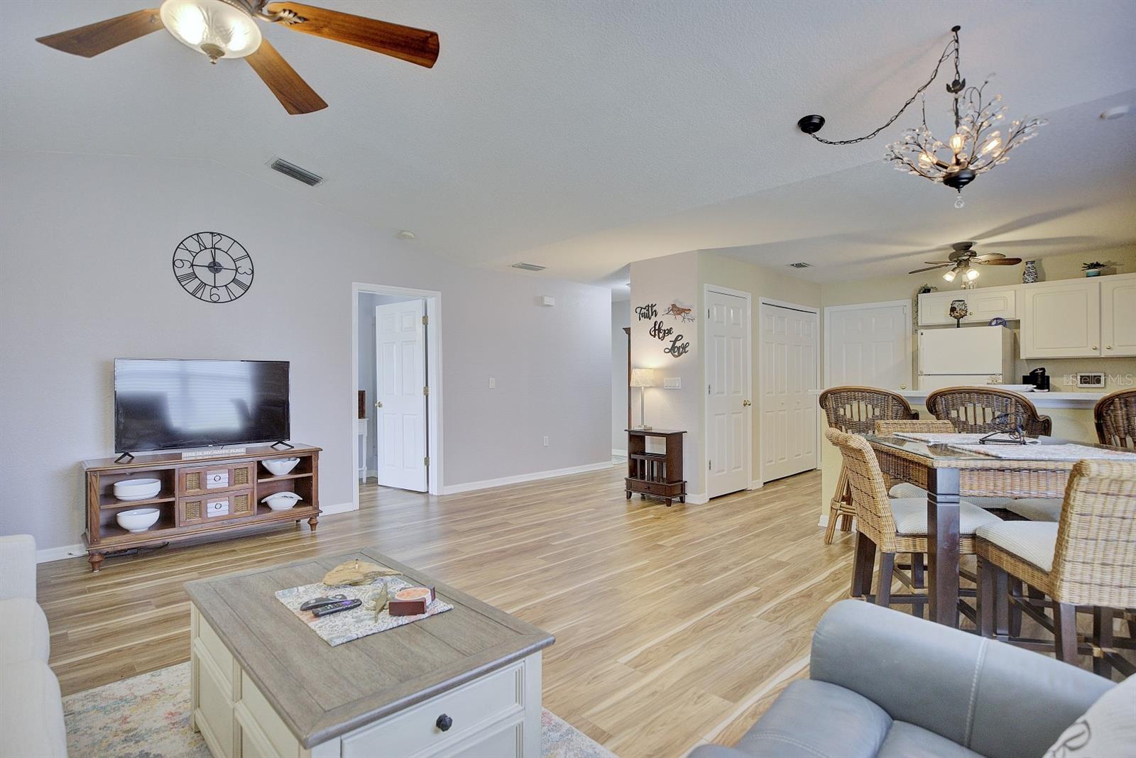 SUN N LAKES DUPLEXES UNIT 13 - Residential