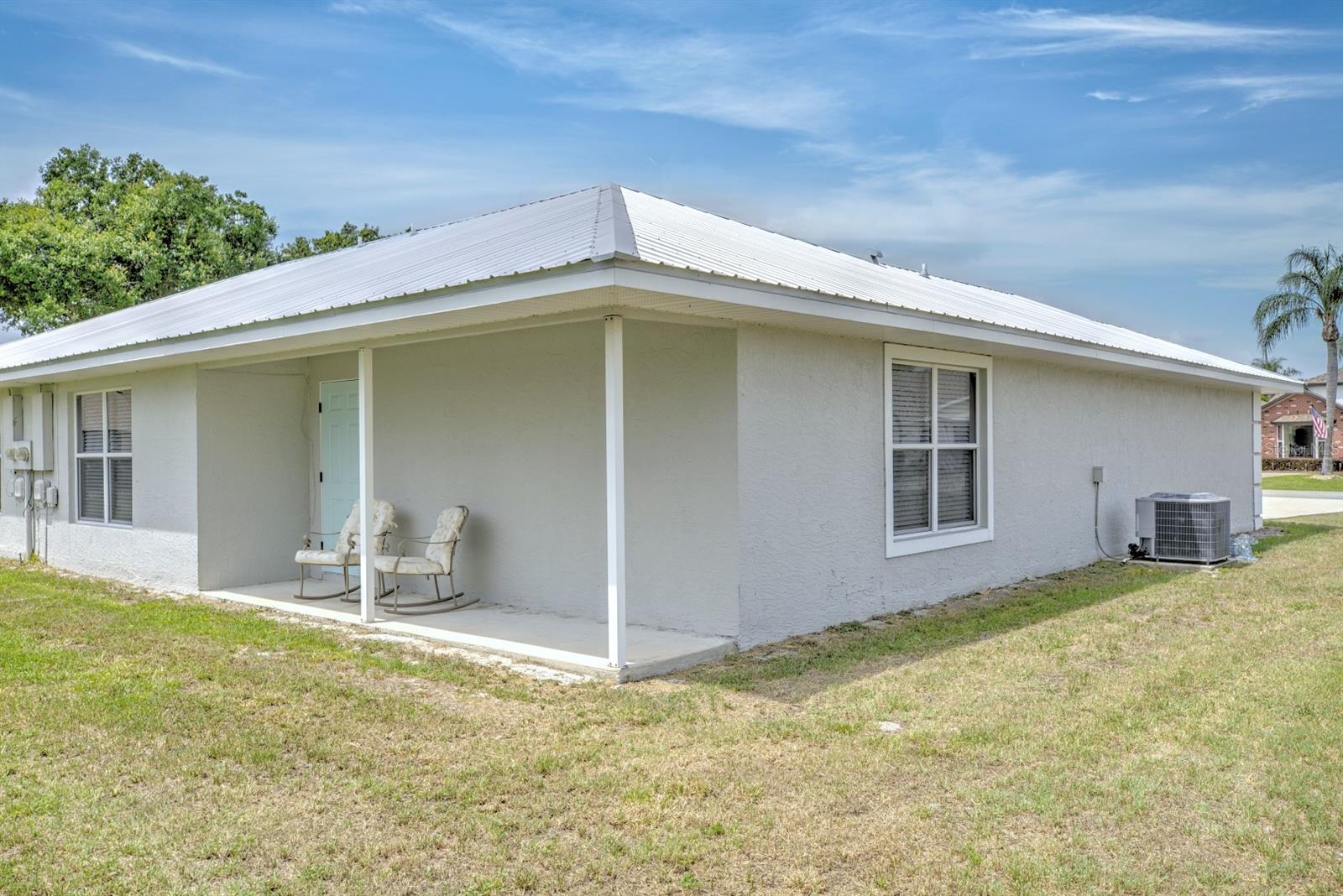 SUN N LAKES DUPLEXES UNIT 13 - Residential