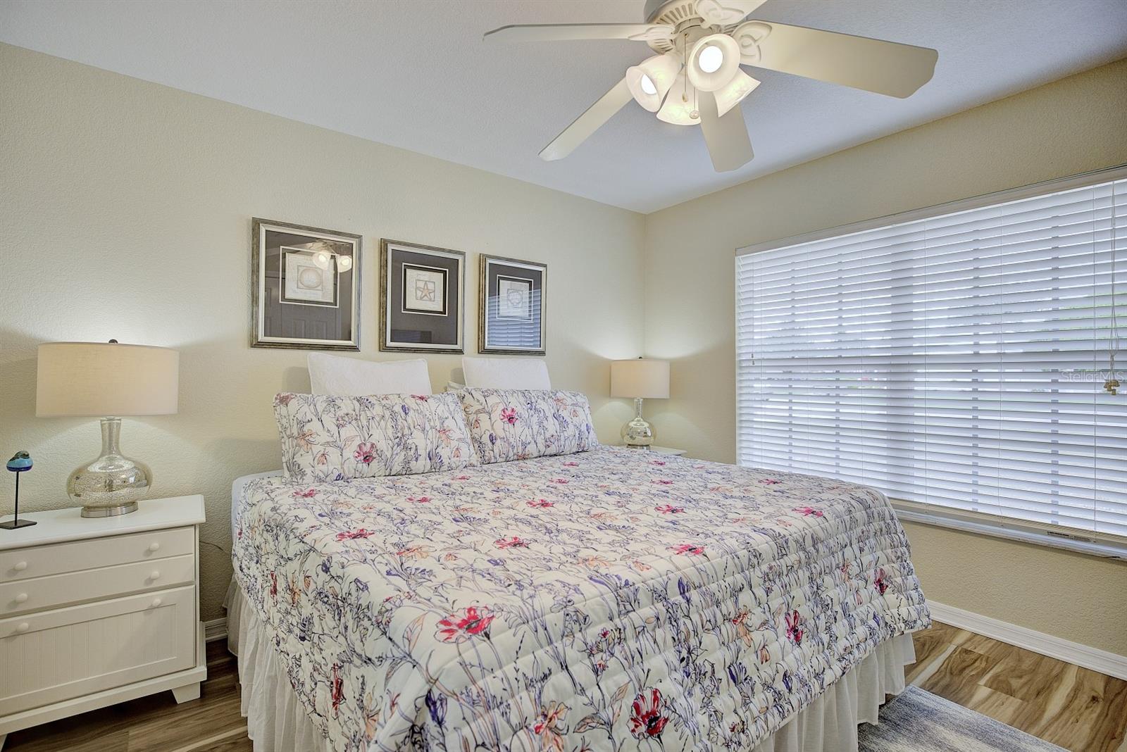 SUN N LAKES DUPLEXES UNIT 13 - Residential