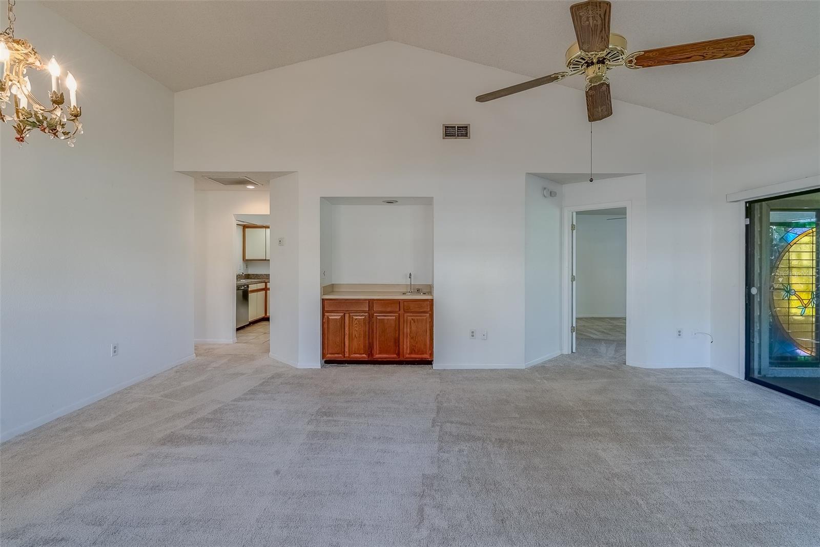 2567 BENTLEY DRIVE