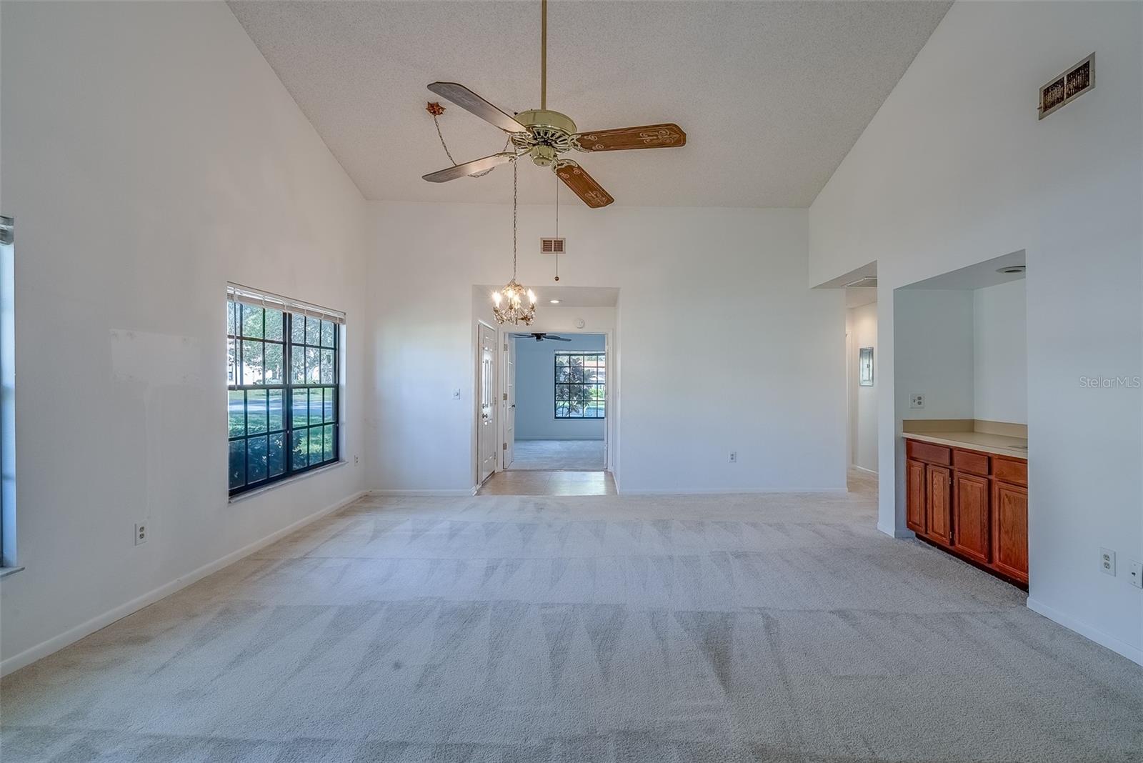 2567 BENTLEY DRIVE
