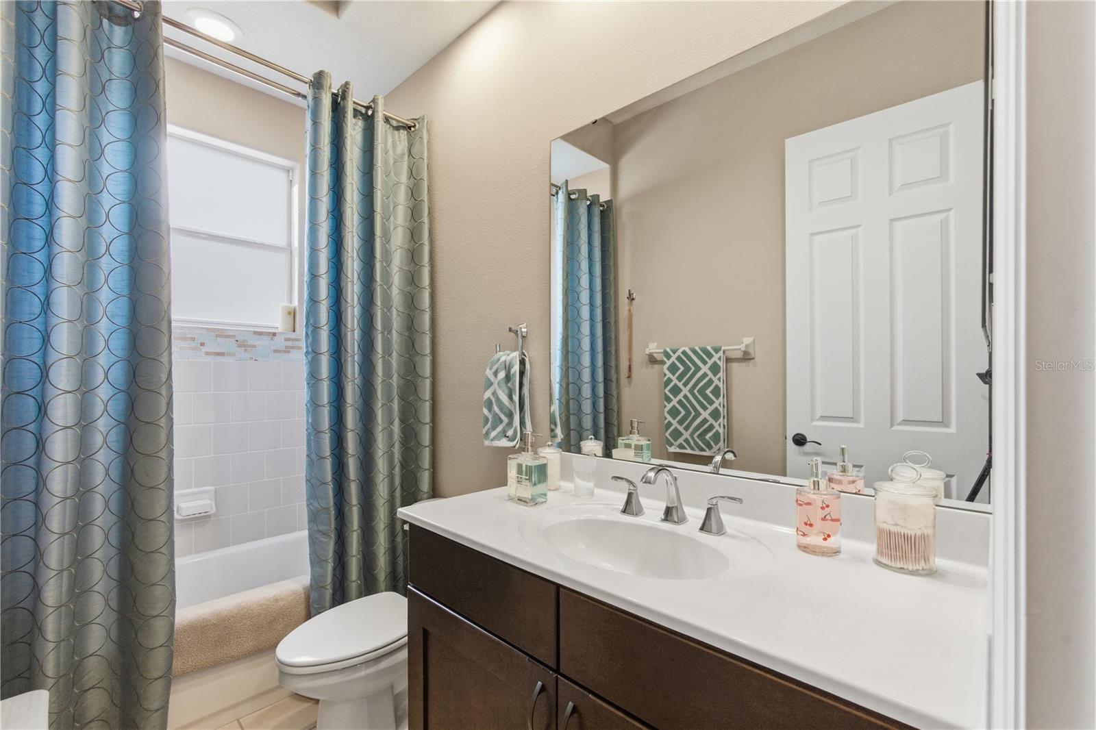 HIDDEN LAKES PH II - Residential