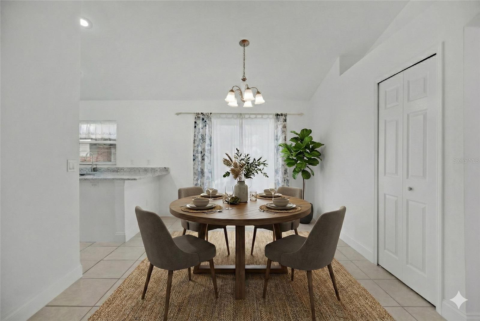 WEST HIGHLANDS - Residential