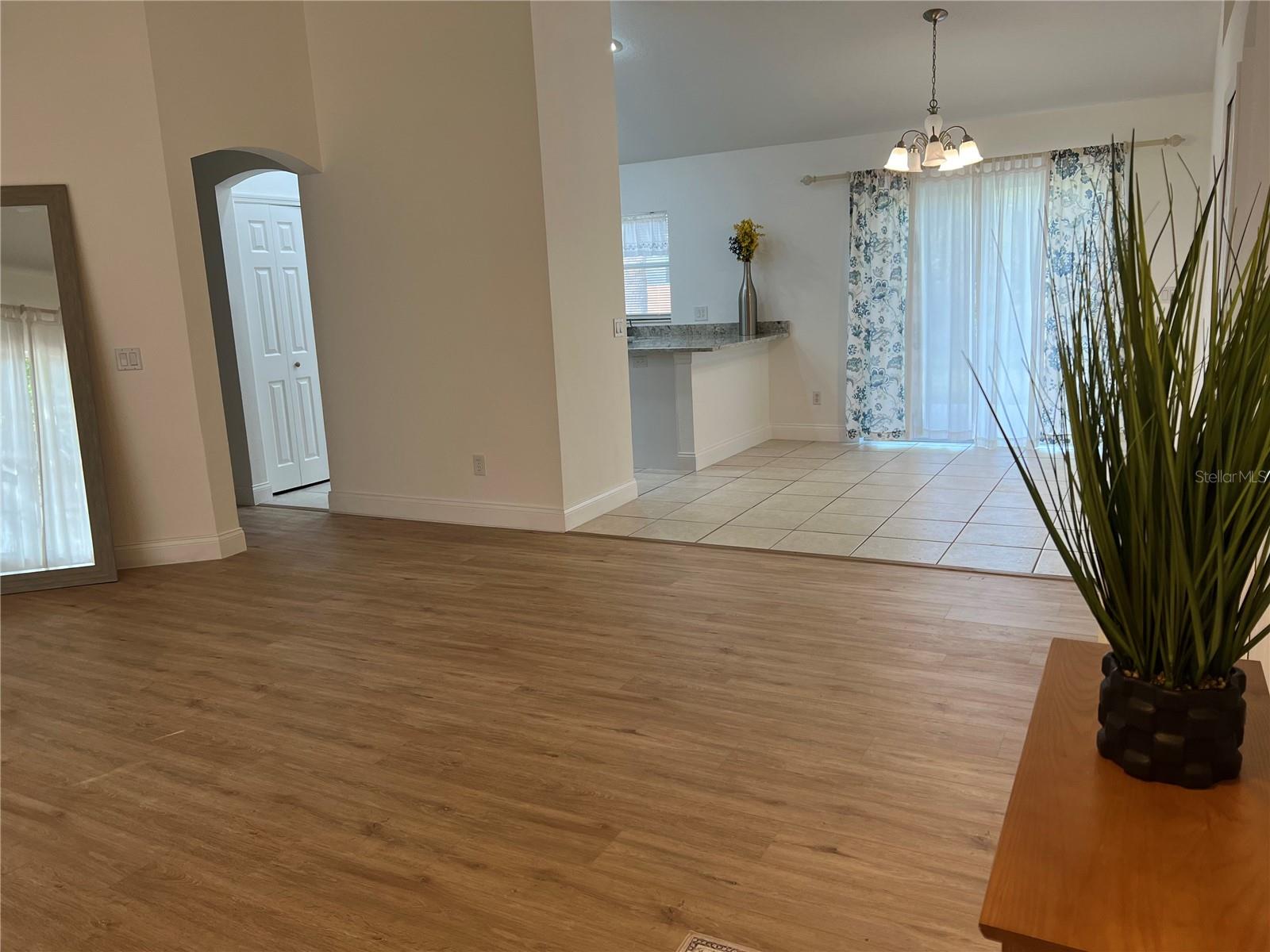 WEST HIGHLANDS - Residential