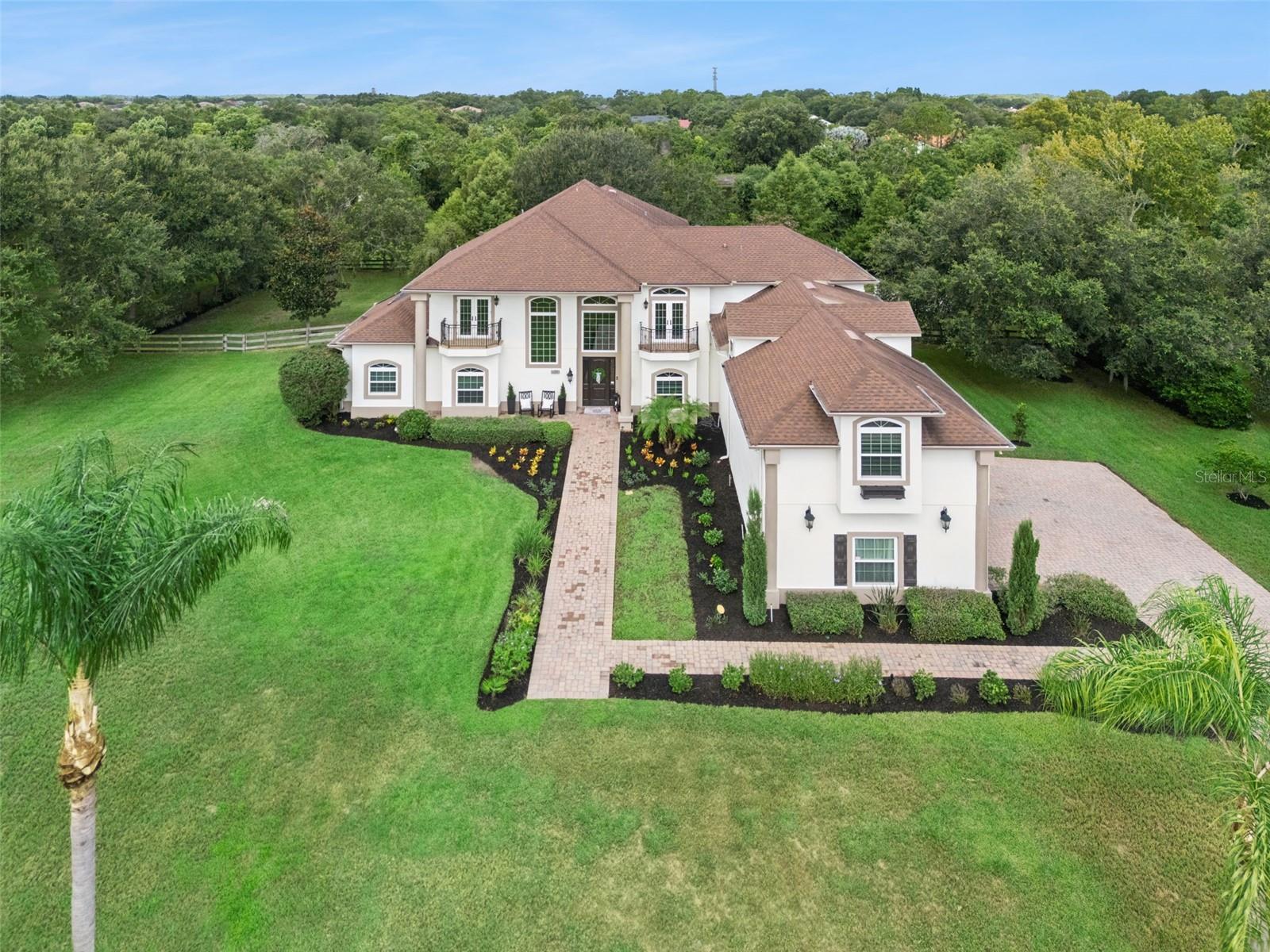 4282 MCKINNON ROAD