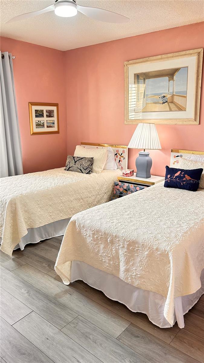 FARMINGTON VISTAS - Residential