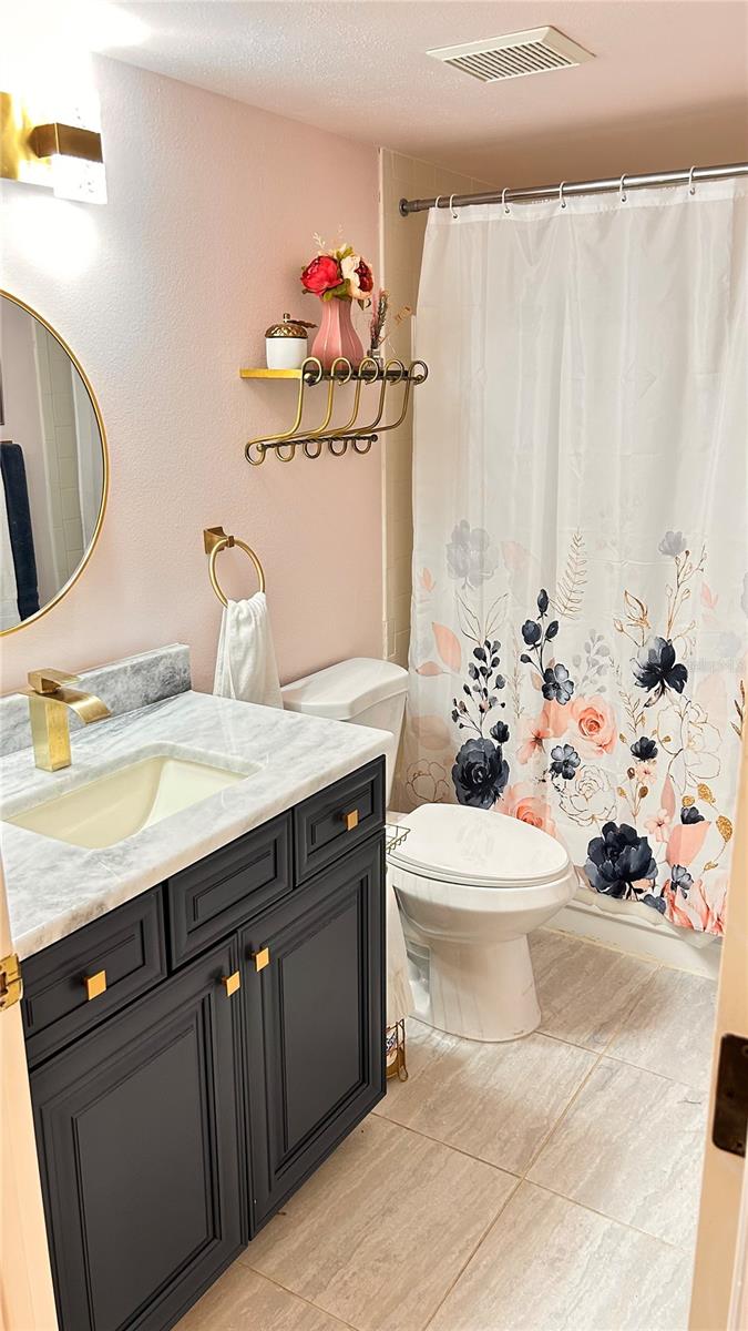 FARMINGTON VISTAS - Residential