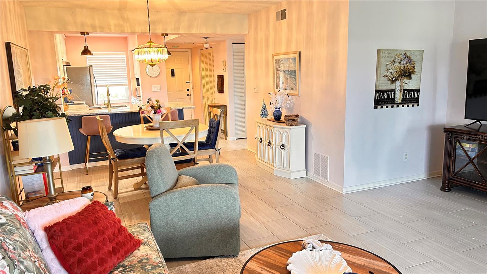 FARMINGTON VISTAS - Residential