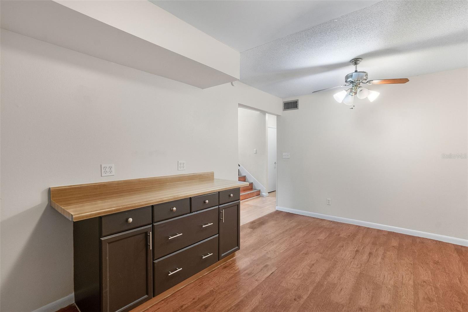 VALENCIA PARK - Residential Lease