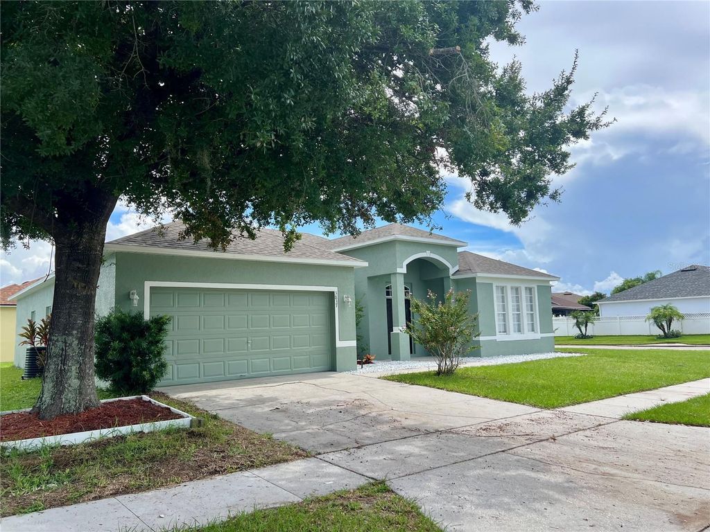 Photo of 3837 Wood Thrush Drive, Kissimmee, FL 34744 (MLS # O6347371)
