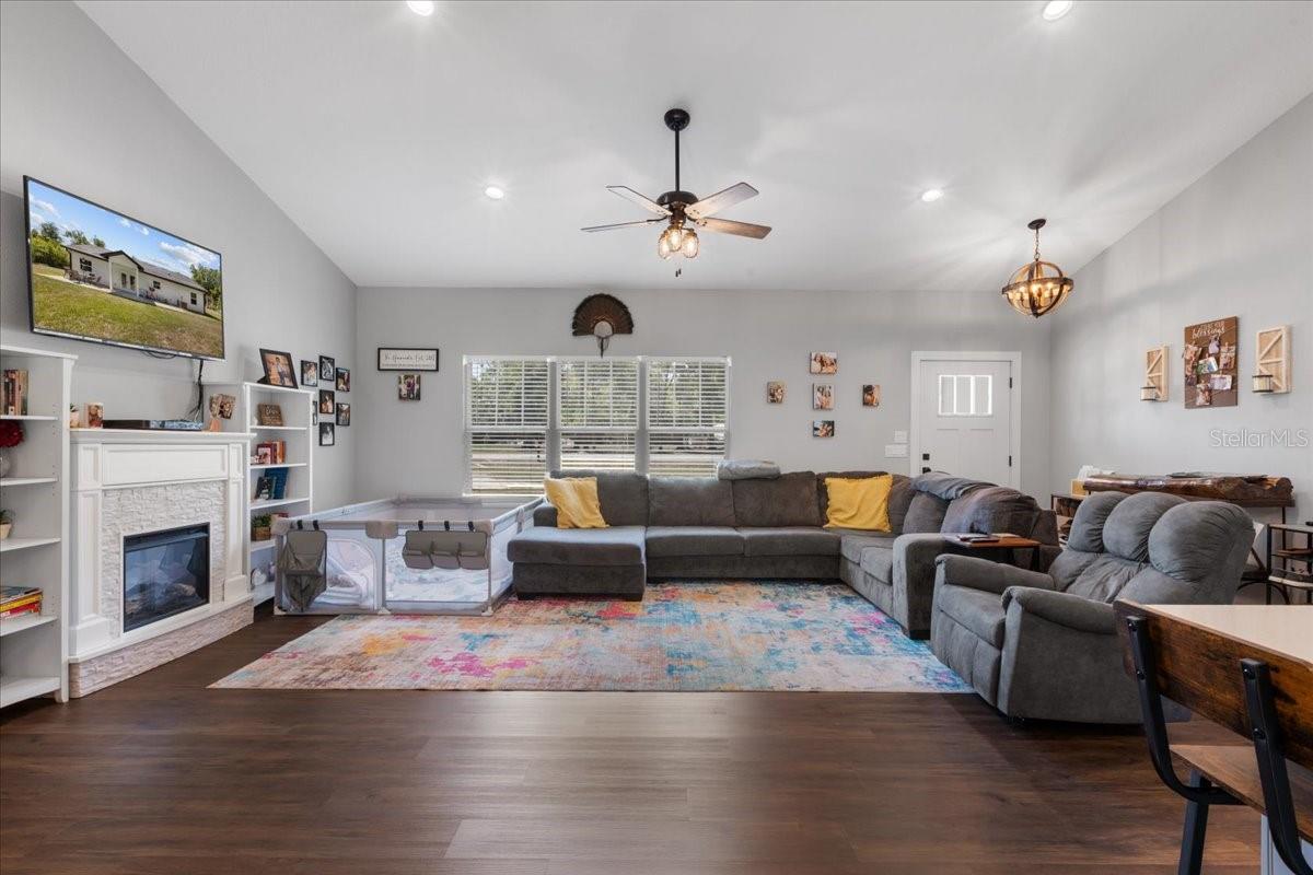 5231 NW 73RD STREET