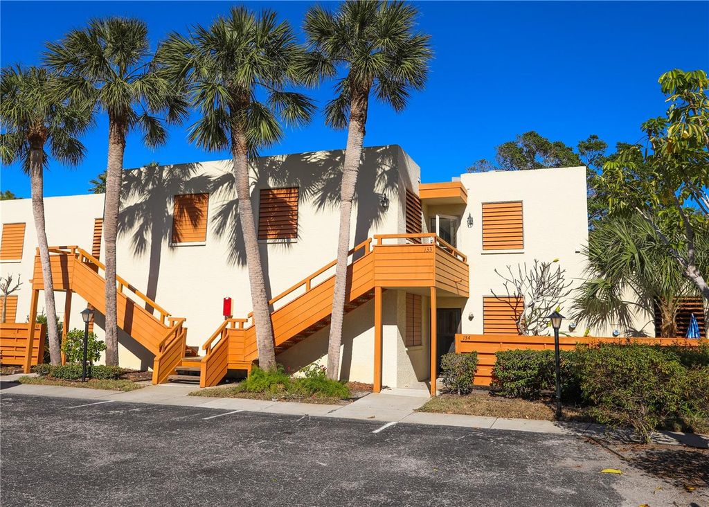 Photo of 133 Wild Palm Drive #133, Bradenton, FL 34210 (MLS # A4675110)