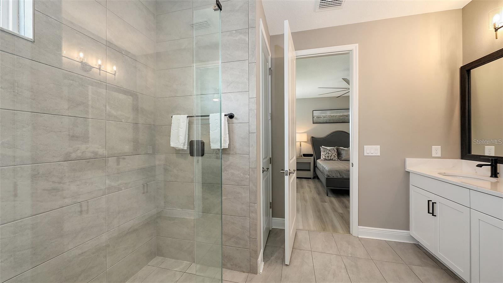 SWEETWATER AT LAKEWOOD RANCH PH I & II - Residential Lease