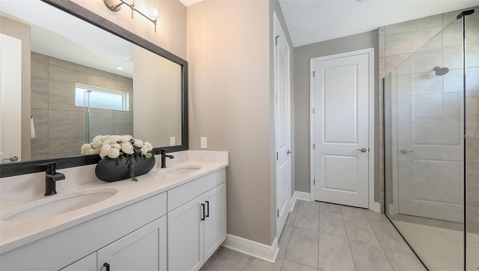 SWEETWATER AT LAKEWOOD RANCH PH I & II - Residential Lease