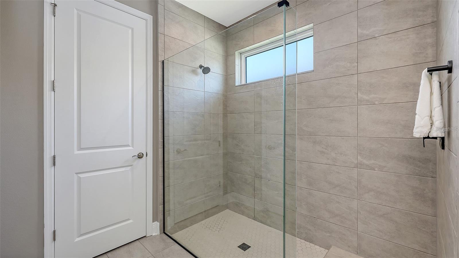 SWEETWATER AT LAKEWOOD RANCH PH I & II - Residential Lease