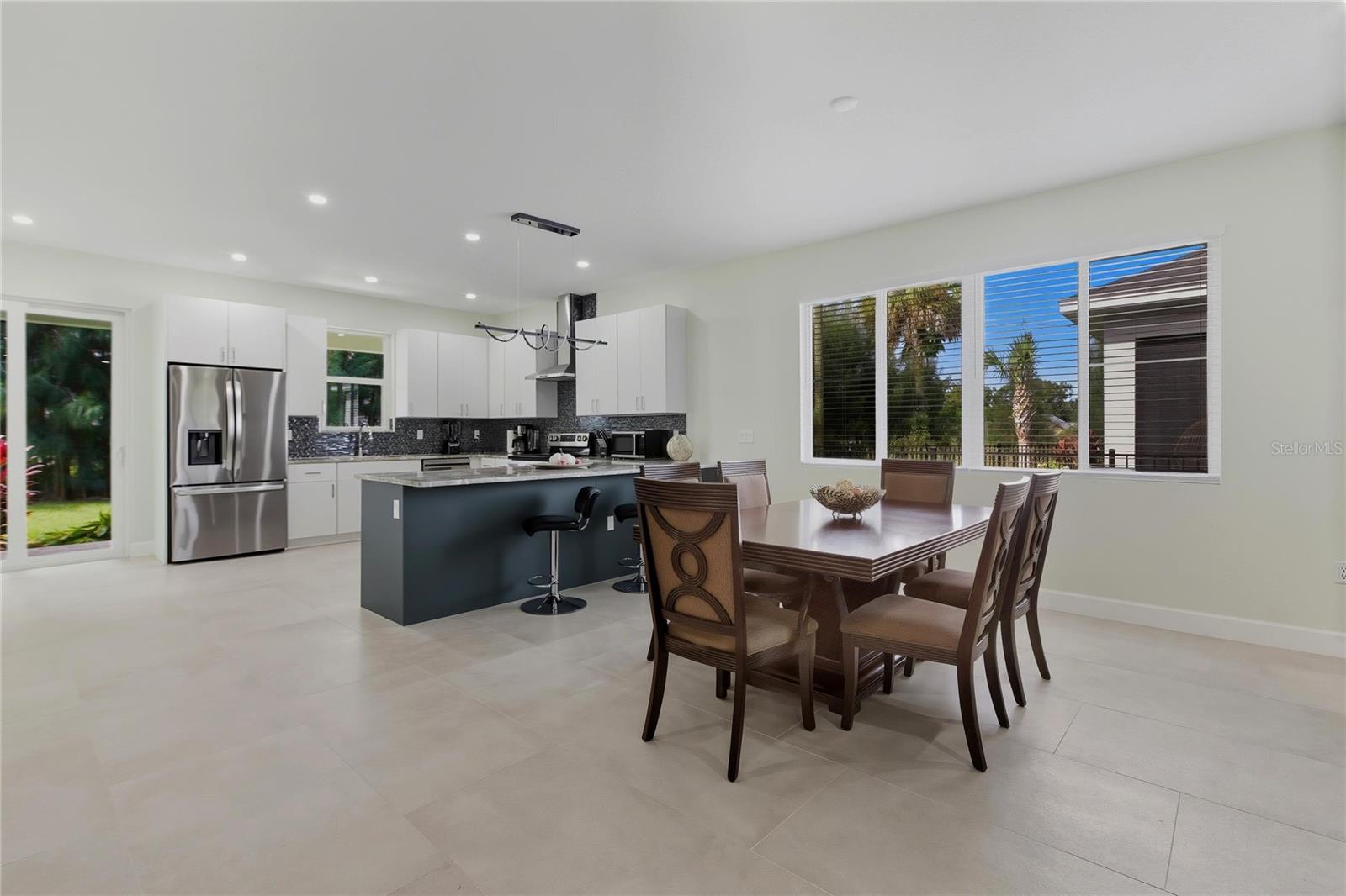 BROADWAY - Residential