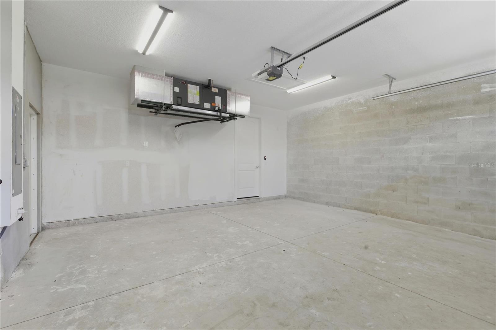 BROADWAY - Residential
