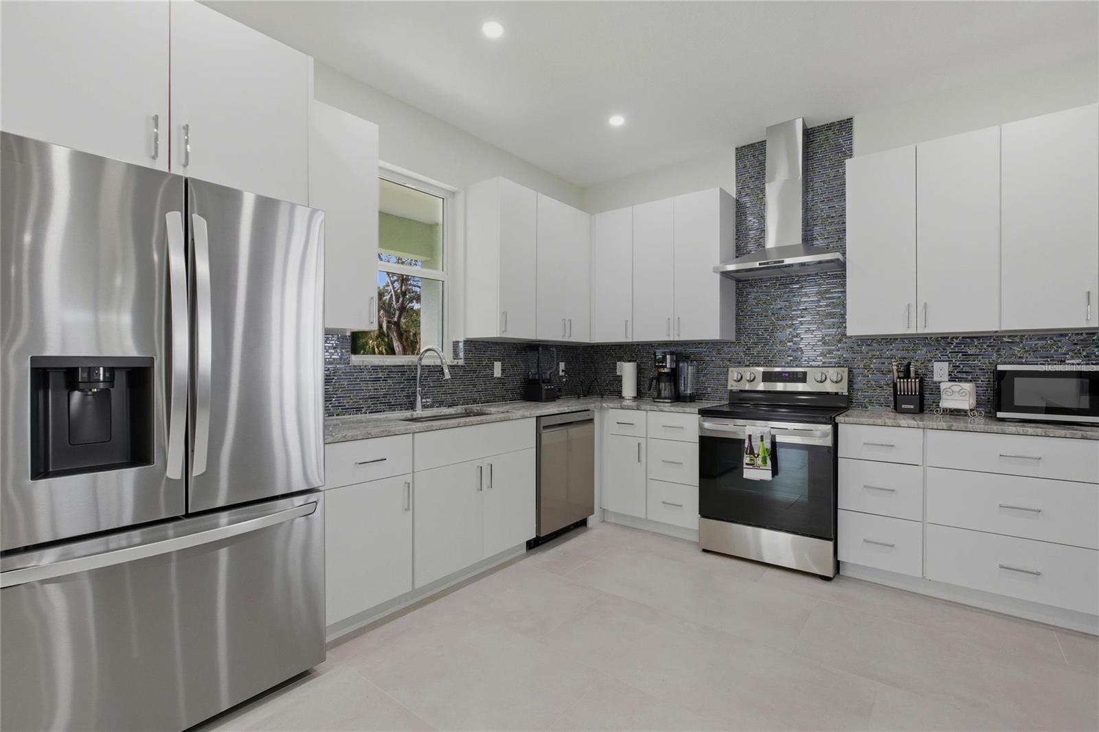 BROADWAY - Residential