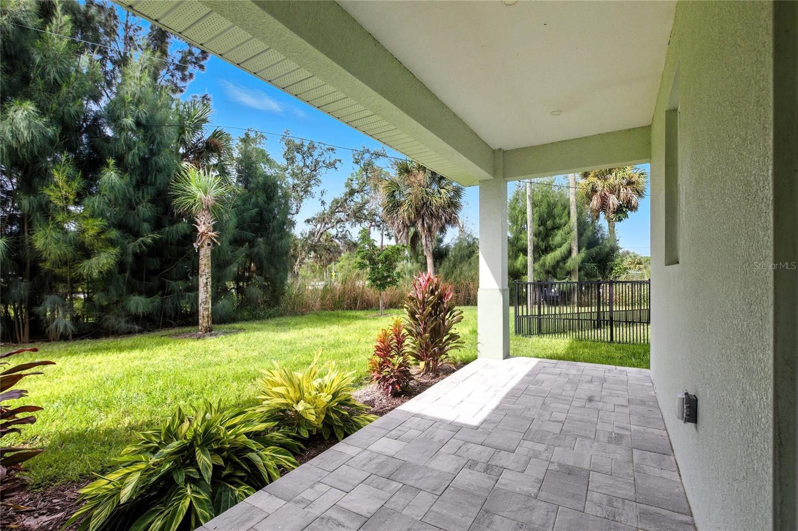 BROADWAY - Residential