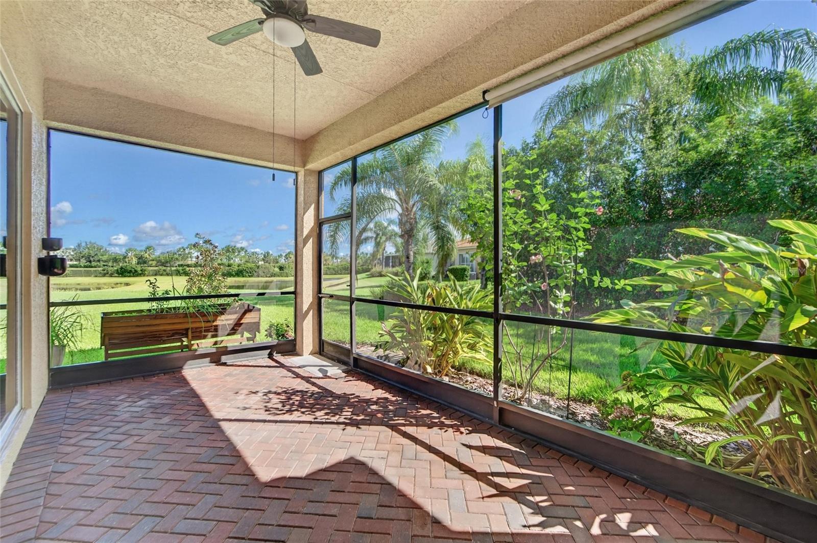 4904 ROCK ISLAND COURT